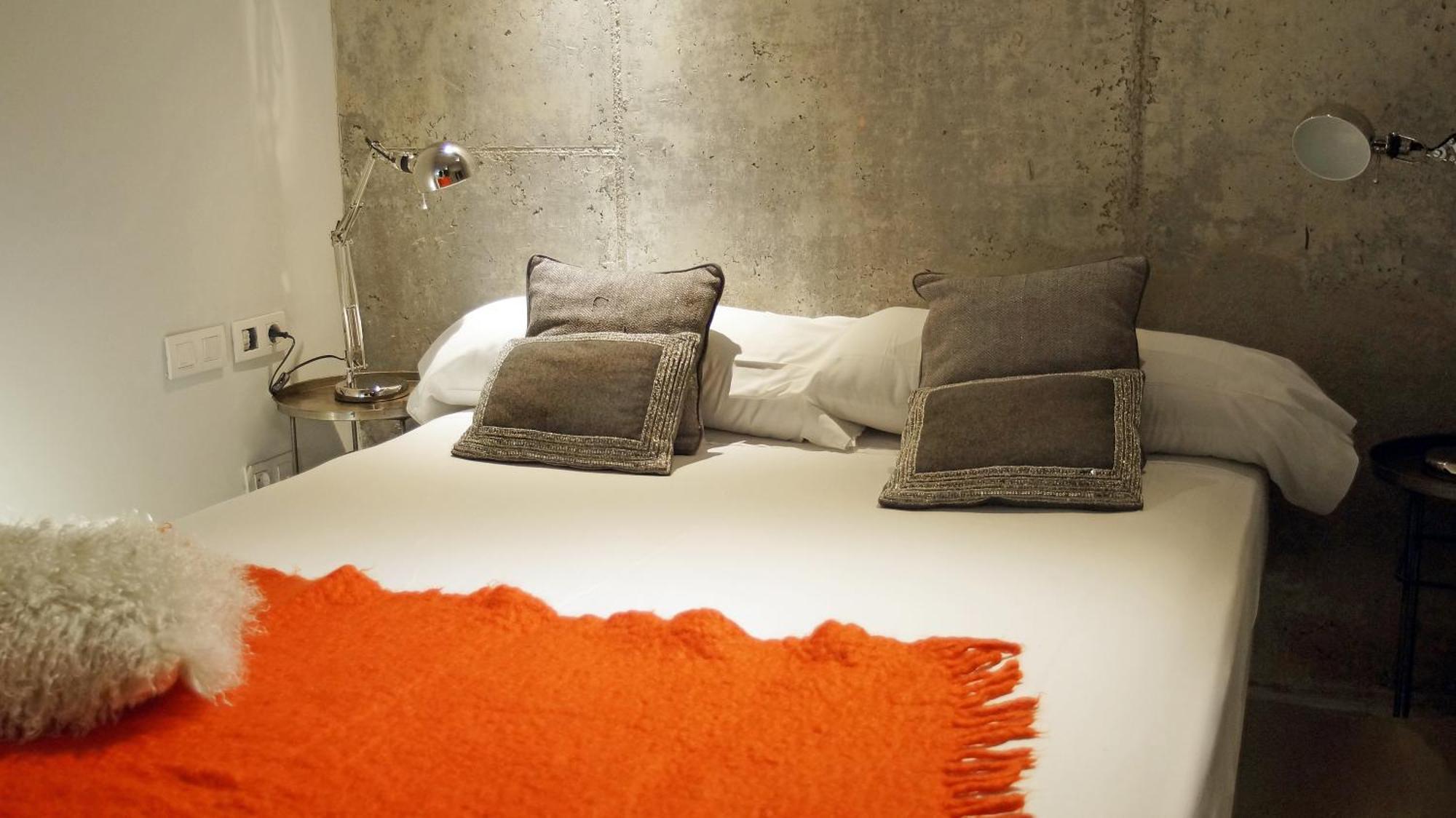 My Space Emirates - Fully Equipped Apartments Near The Beach With Shared Pool Barcelona Quarto foto