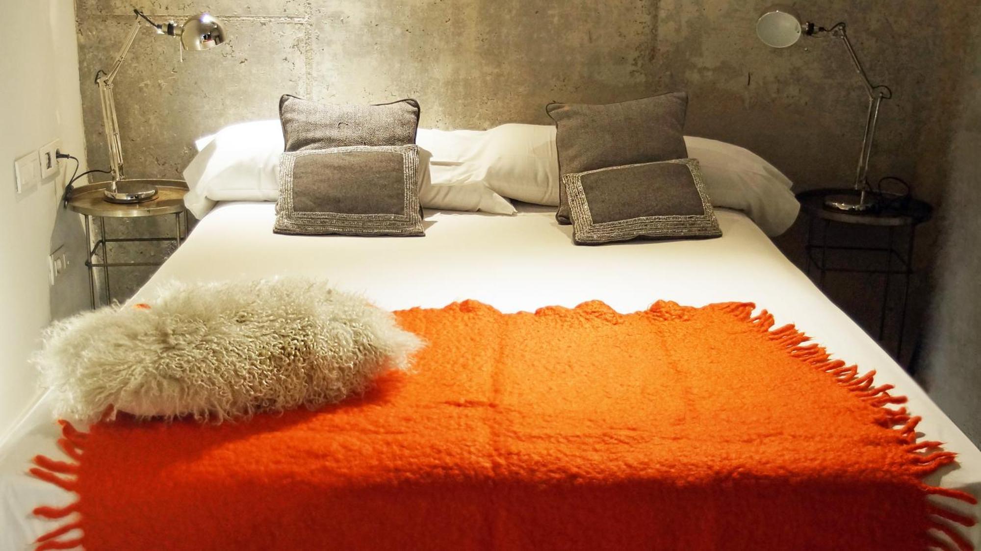My Space Emirates - Fully Equipped Apartments Near The Beach With Shared Pool Barcelona Quarto foto