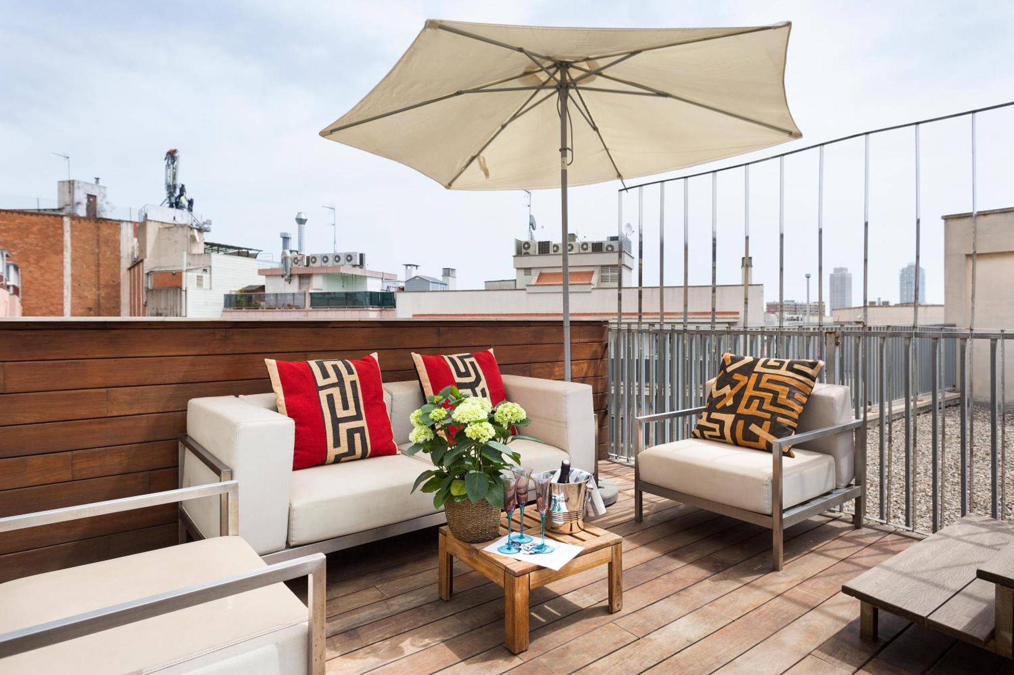 My Space Emirates - Fully Equipped Apartments Near The Beach With Shared Pool Barcelona Exterior foto