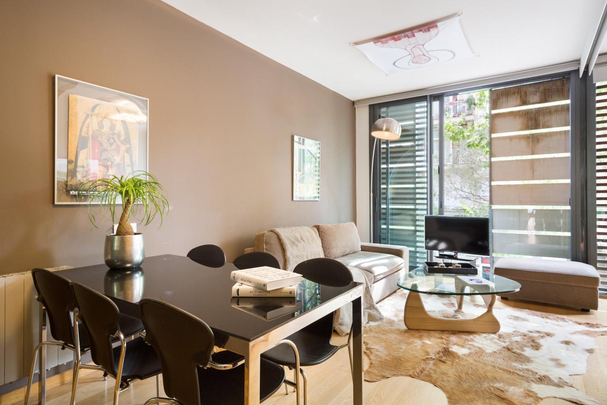 My Space Emirates - Fully Equipped Apartments Near The Beach With Shared Pool Barcelona Exterior foto