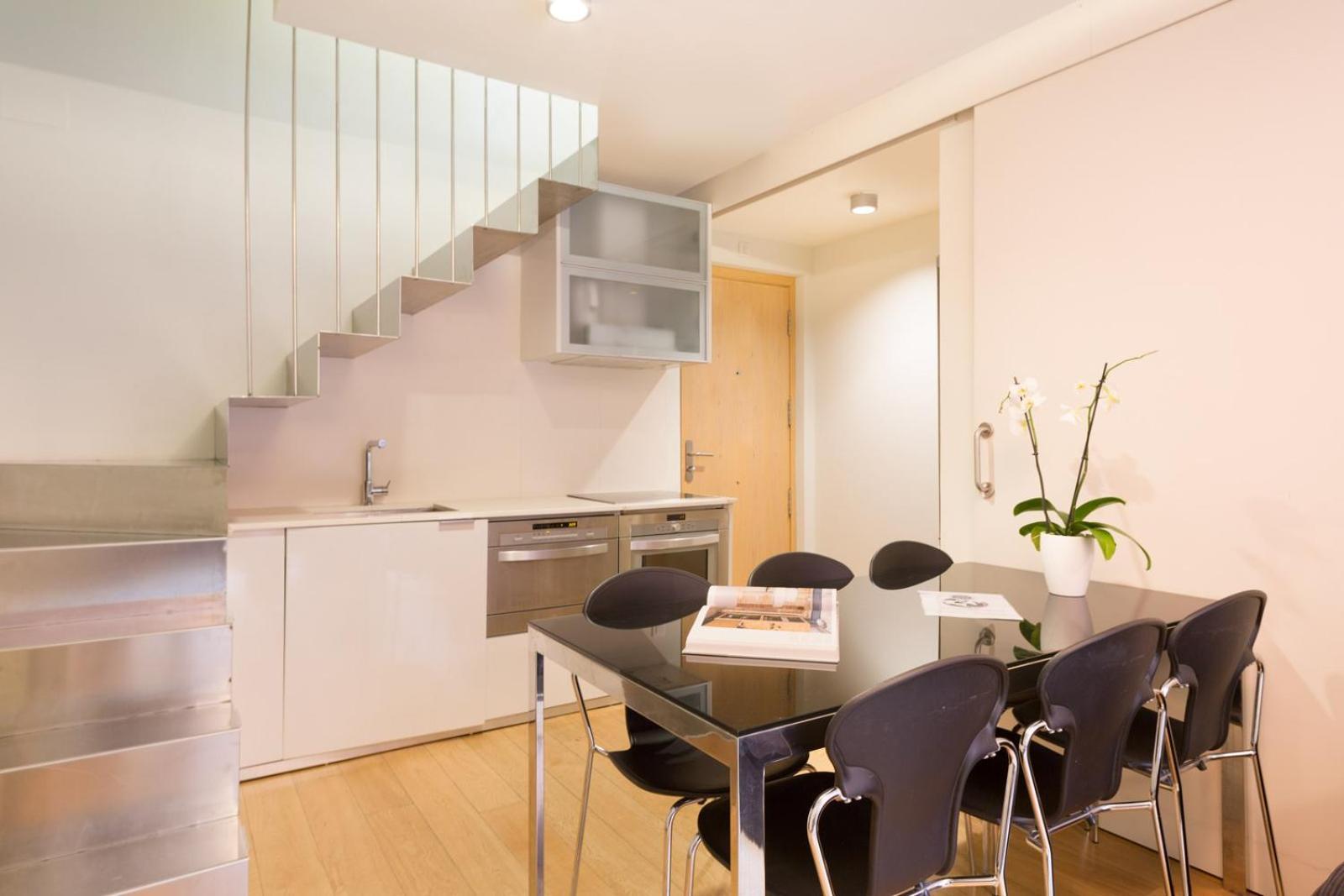My Space Emirates - Fully Equipped Apartments Near The Beach With Shared Pool Barcelona Exterior foto